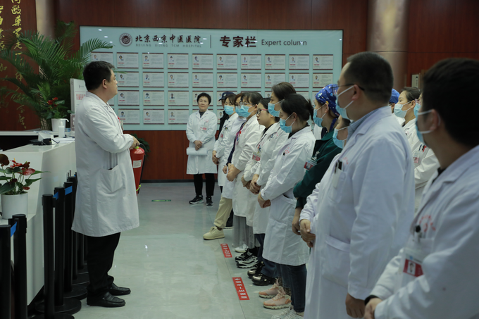 西京动态丨MILAN.COM召开全院工作会议(图7)